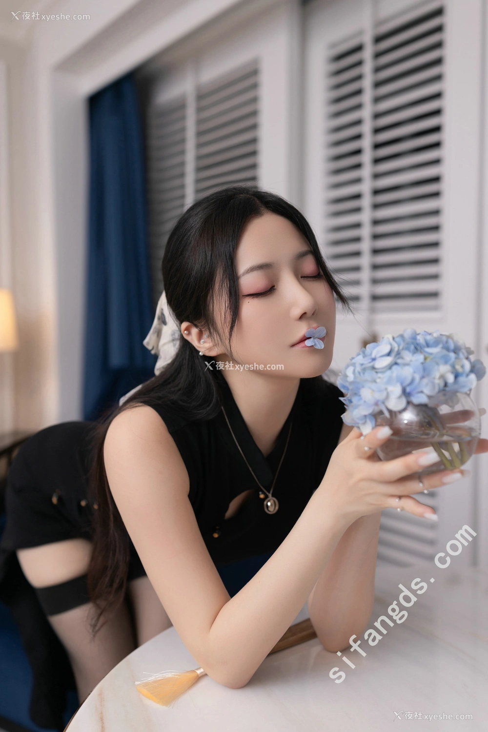 1P - 鱼子酱Fish – 内购 水仙花的故事 [120P]