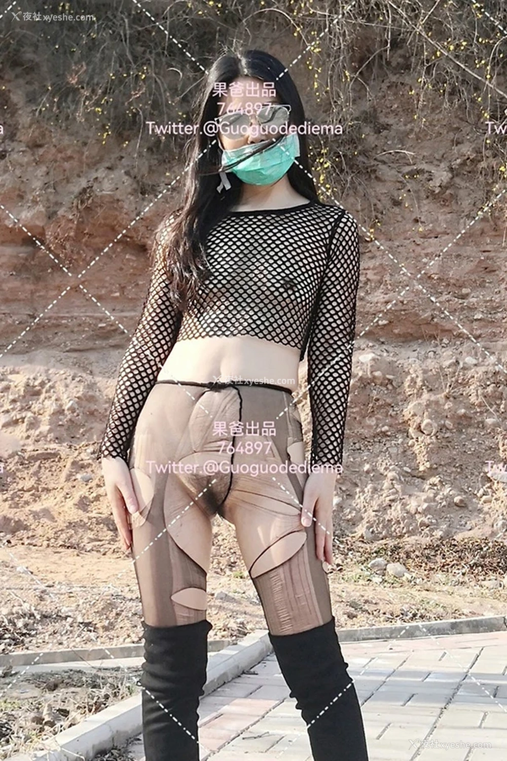 1P - 爱露出夫妻果爸果妈 心跳加速之乡下勾引老人4