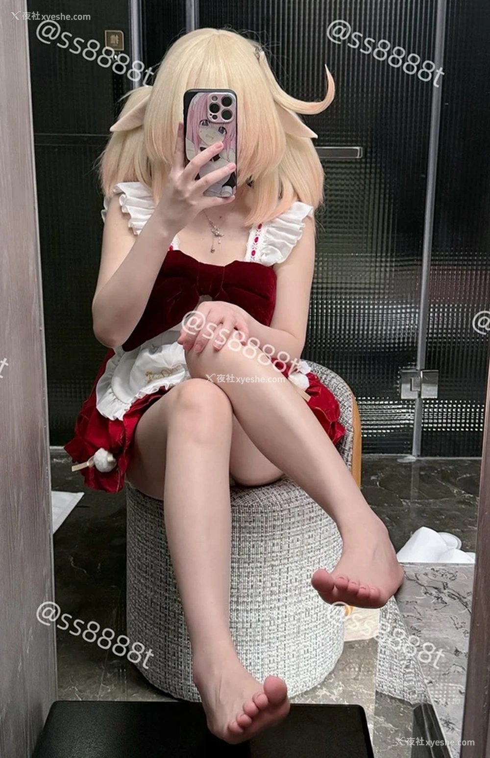 1P - Cos白虎福利姬@武汉-kk 一线天尺度福利图