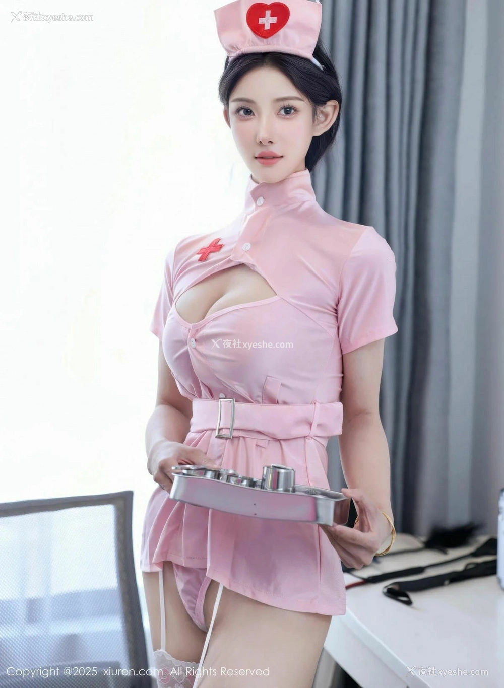 1P - [XiuRen秀人网] No.10563 梨霜儿 [80P]