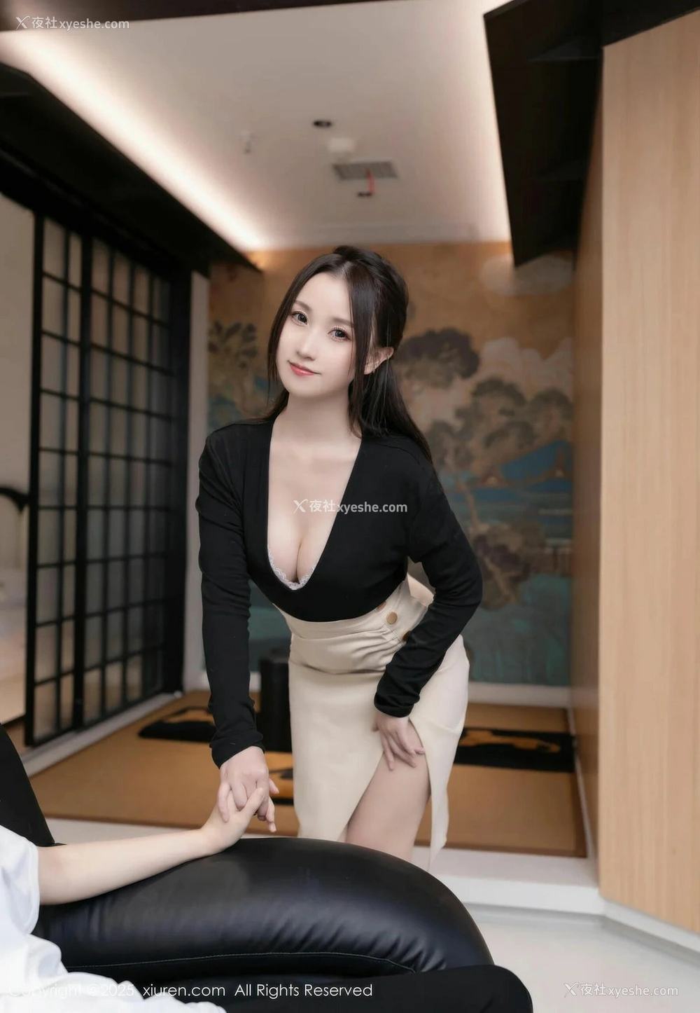 1P - [XiuRen秀人网] No.10576 杏子Yada [82P]