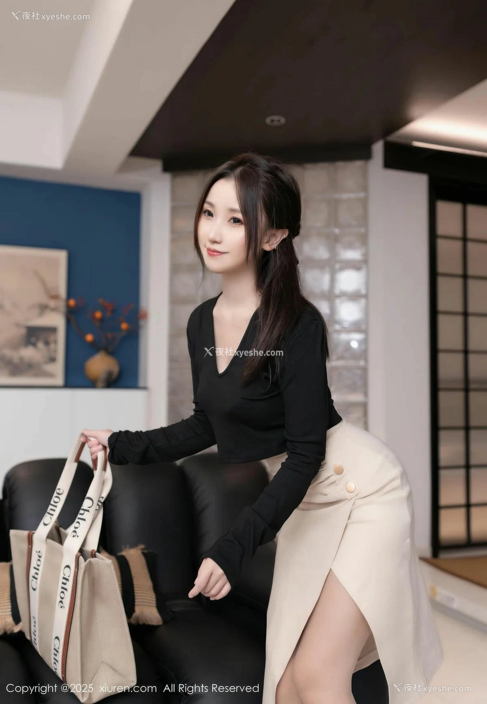 1P - [XiuRen秀人网] No.10576 杏子Yada [82P]