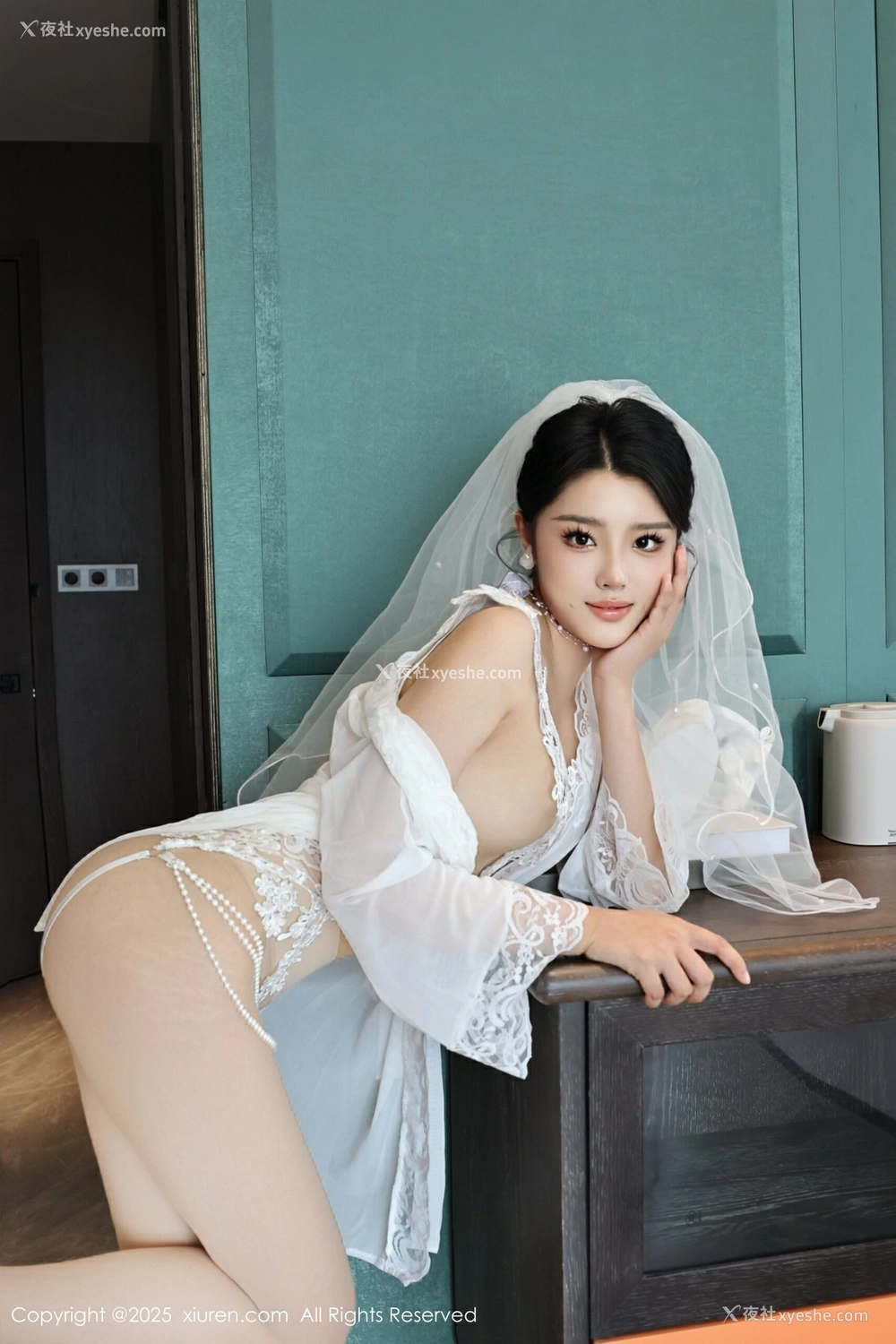 1P - [XiuRen秀人网] No.10559 糯梨子 [71P]