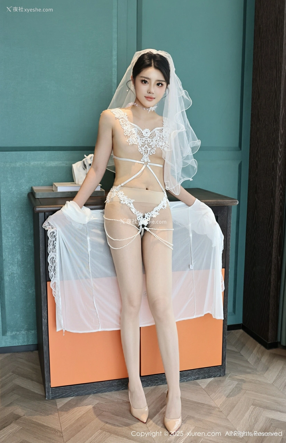 1P - [XiuRen秀人网] No.10559 糯梨子 [71P]