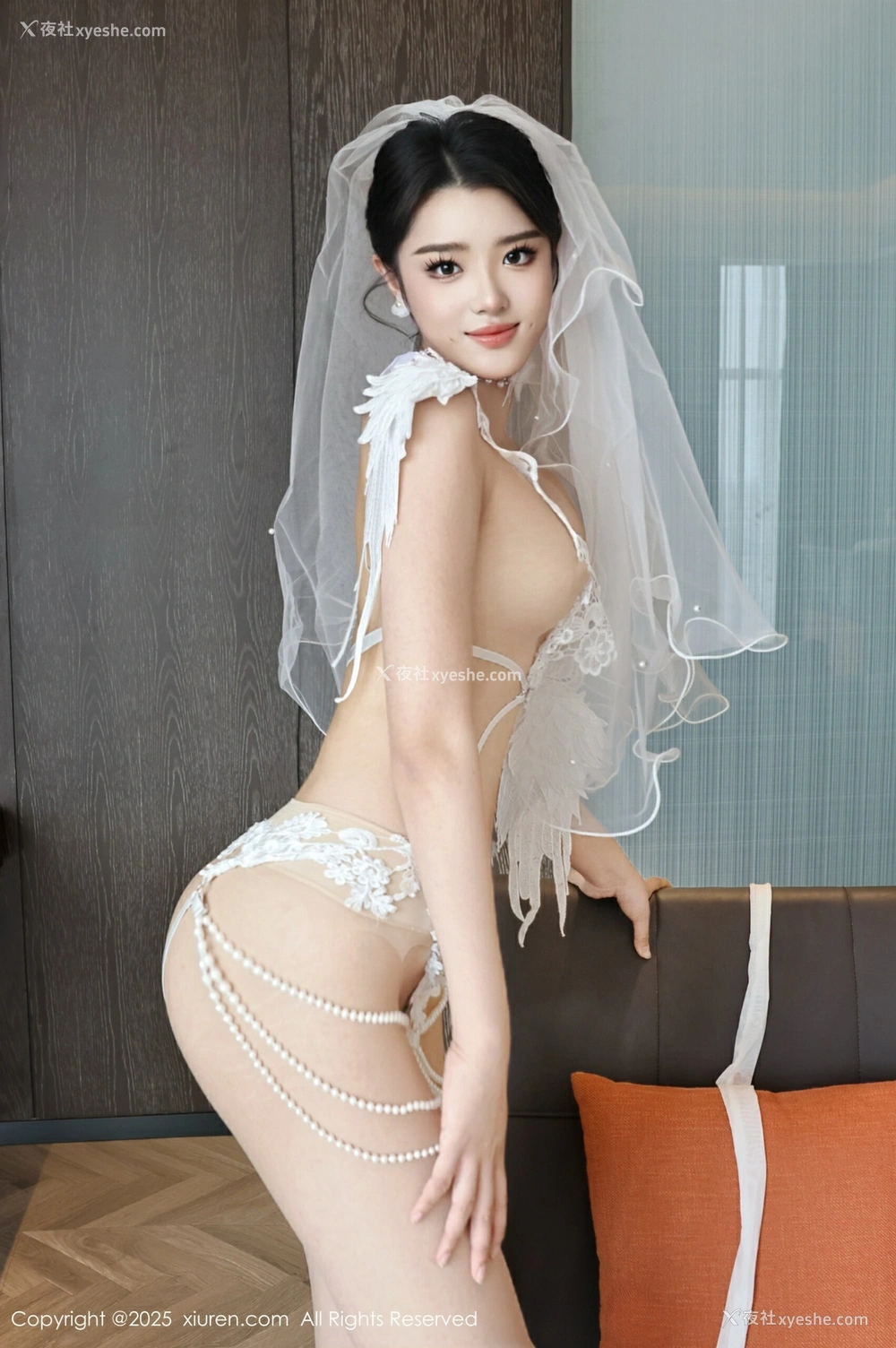1P - [XiuRen秀人网] No.10559 糯梨子 [71P]