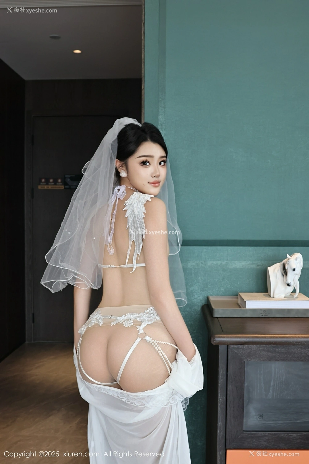 1P - [XiuRen秀人网] No.10559 糯梨子 [71P]