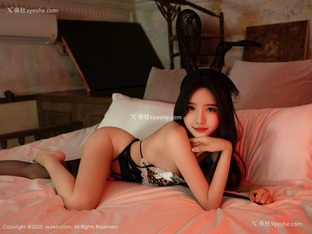 1P - [XiuRen秀人网] No.10566 袁圆 [81P]