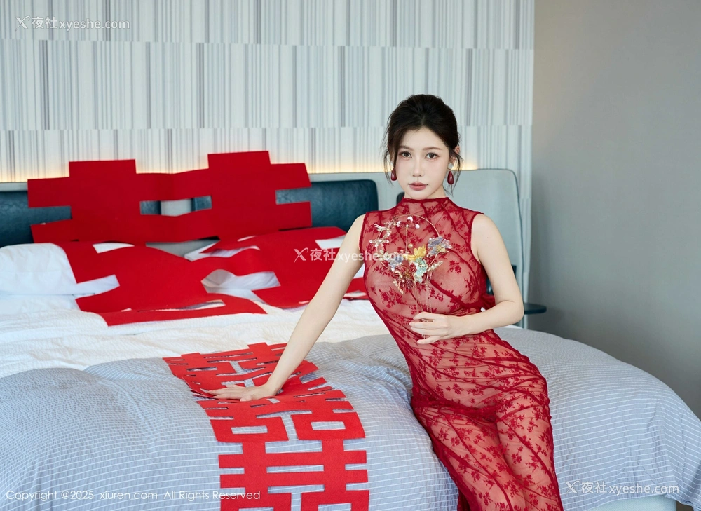 1P - [XiuRen秀人网] No.10578 尹甜甜 [70P]