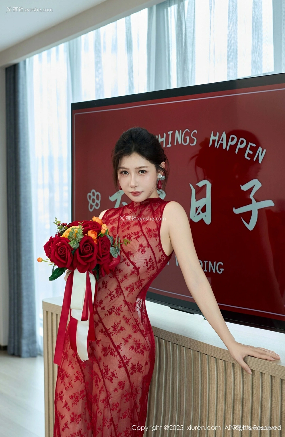 1P - [XiuRen秀人网] No.10578 尹甜甜 [70P]