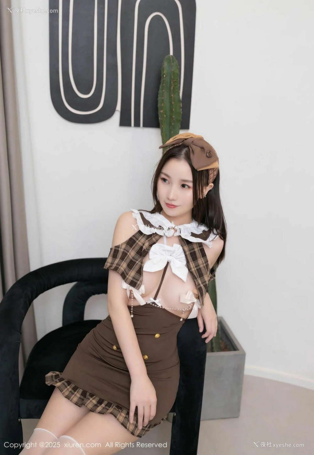 1P - [XiuRen秀人网] No.10554 杏子Yada [83P]