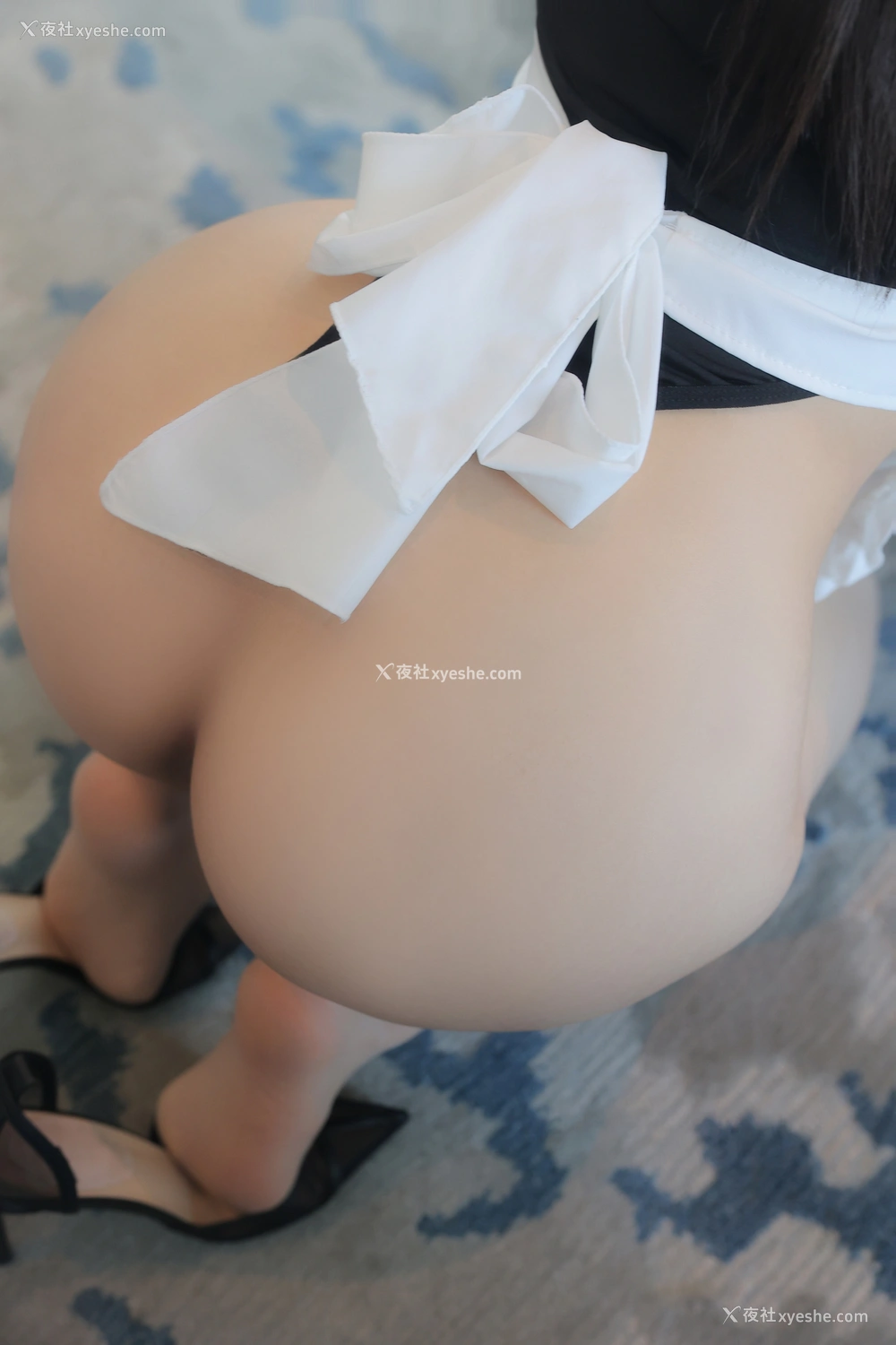 1P - 秀人网 新晋美模 Candy糖糖（白乐乐）- 超清无水印《给女仆过生日》 [84P]