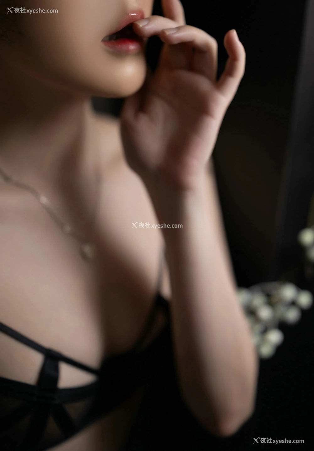 1P - 鱼子酱Fish – 内购无水印 未亡人 [121P]