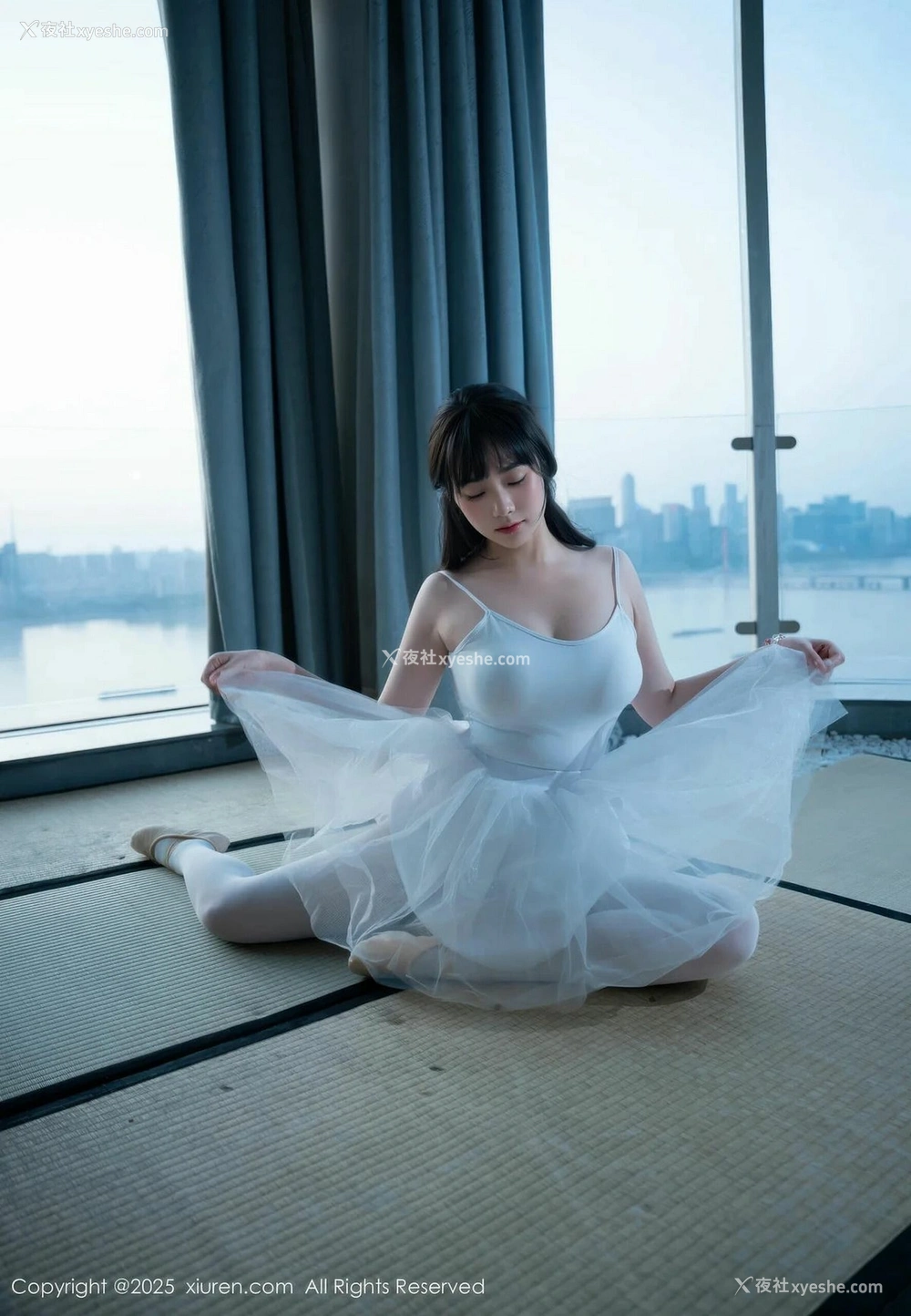 1P - [XiuRen秀人网] No.10575 软情 [79P]