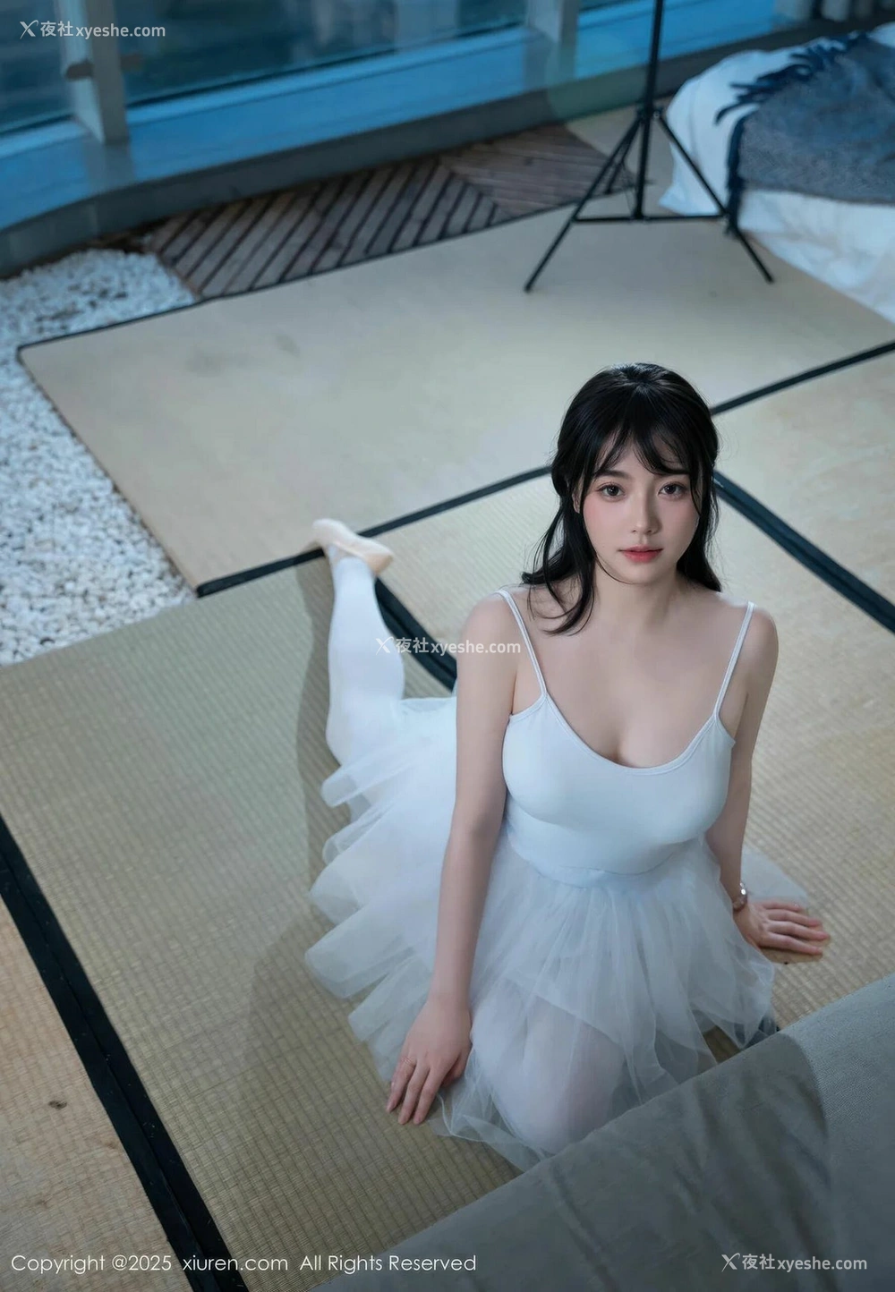 1P - [XiuRen秀人网] No.10575 软情 [79P]