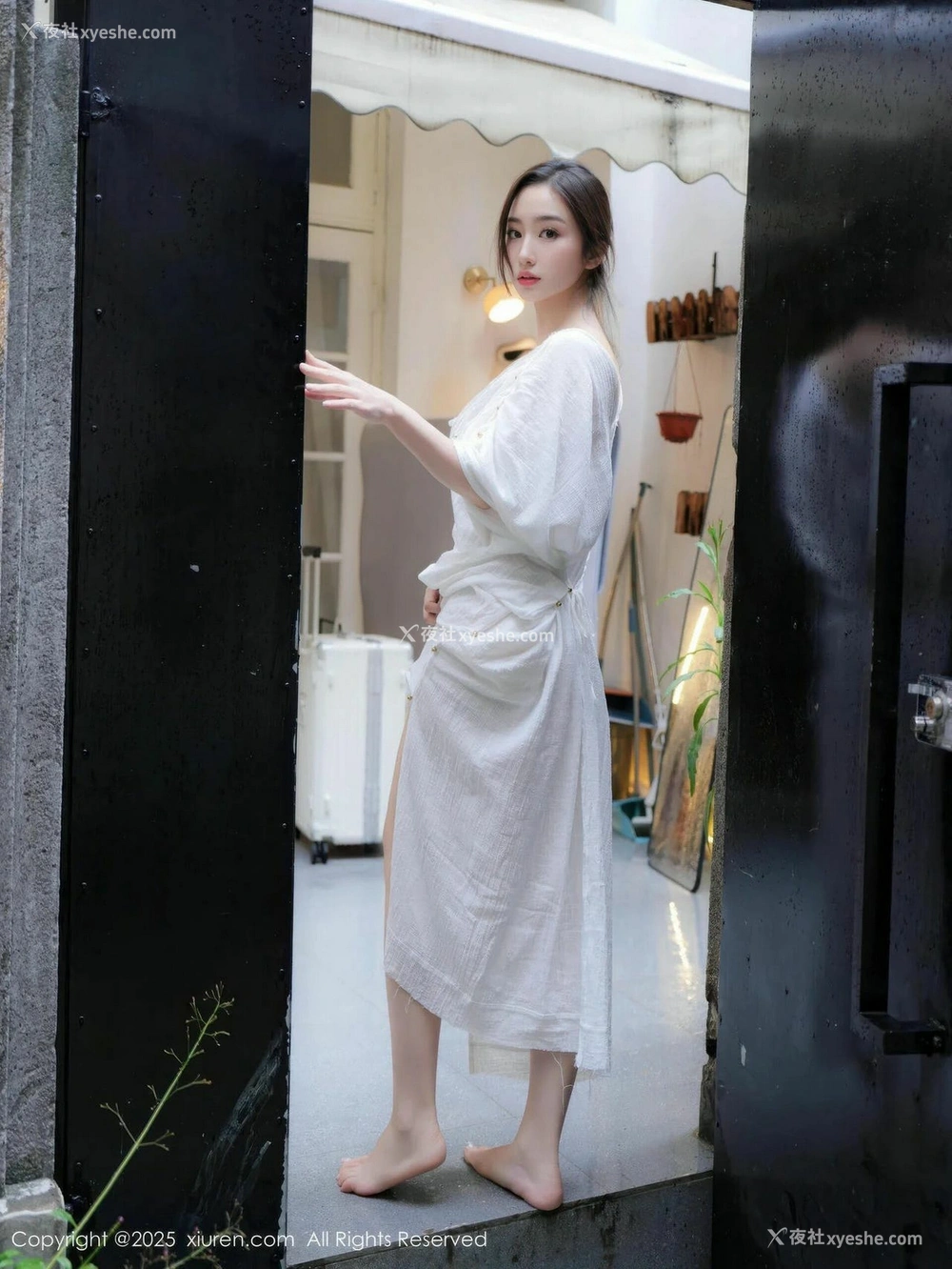 1P - [XiuRen秀人网] No.10603 楠芝 [79P]