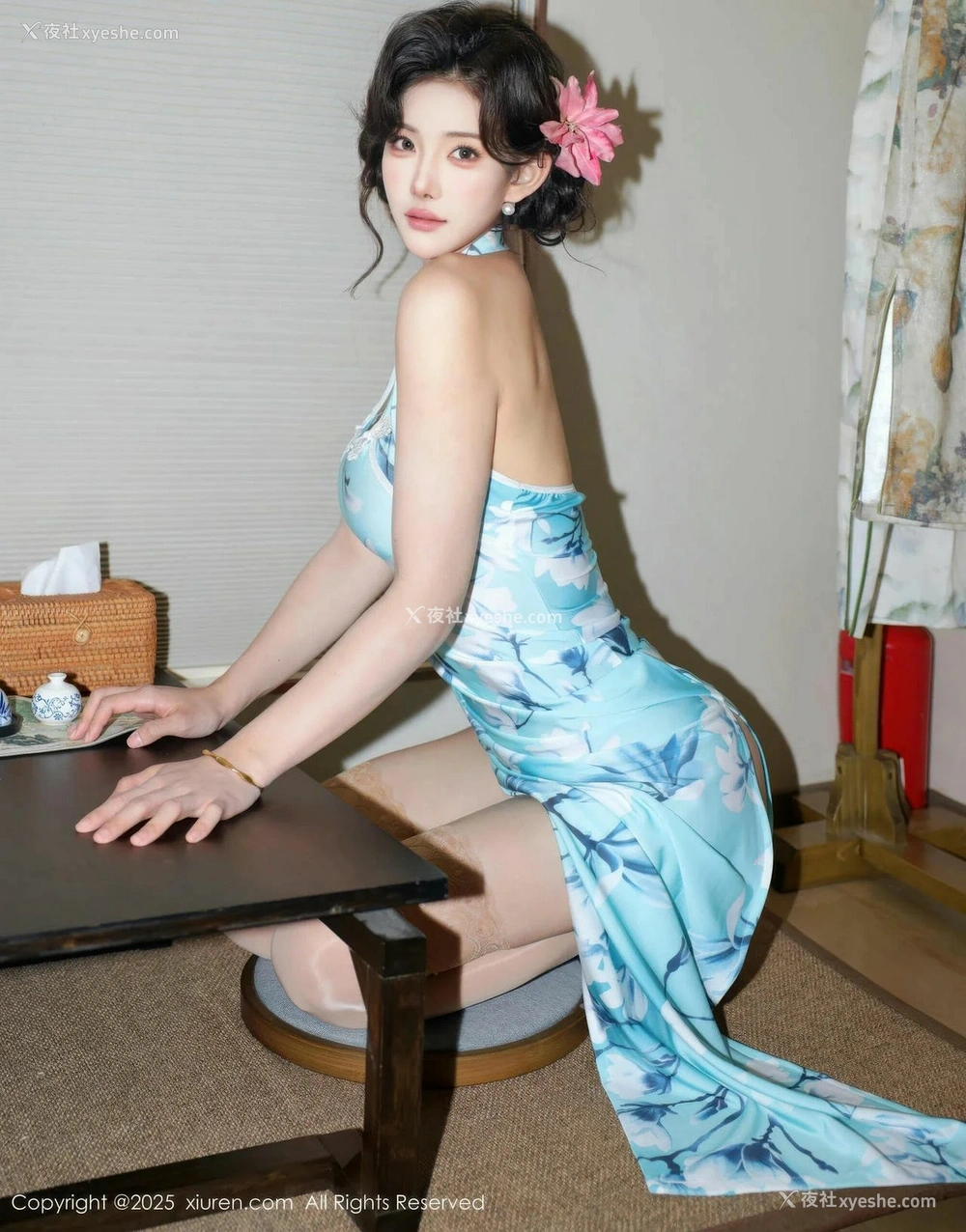1P - [XiuRen秀人网] No.10594 梨霜儿 [83P]