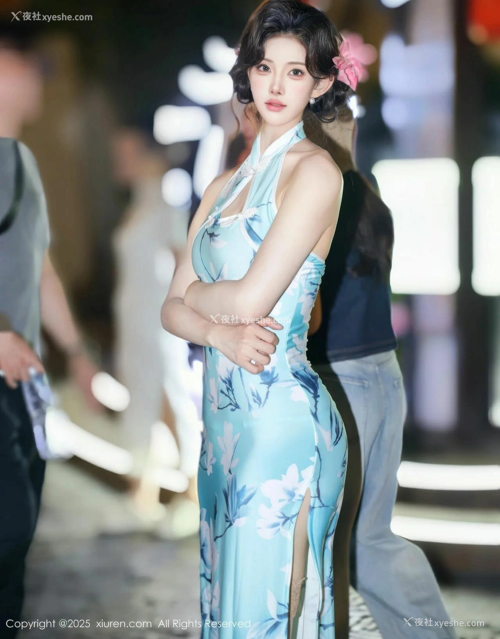 1P - [XiuRen秀人网] No.10594 梨霜儿 [83P]