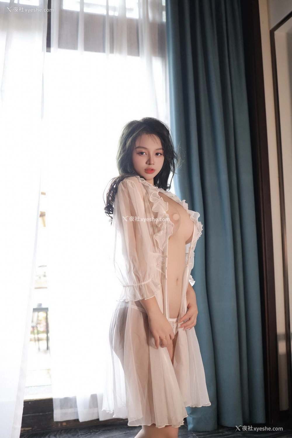 1P - 秀人网 新晋美模 沈思怡 – 超清无水印完整版《性感白色轻透情趣睡裙》 [74P]