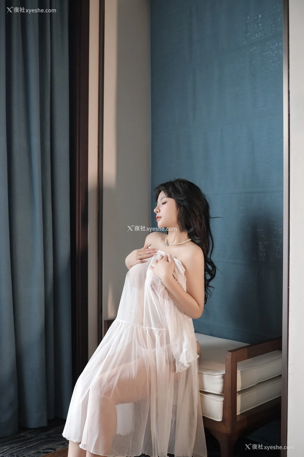 1P - 秀人网 新晋美模 沈思怡 – 超清无水印完整版《性感白色轻透情趣睡裙》 [74P]