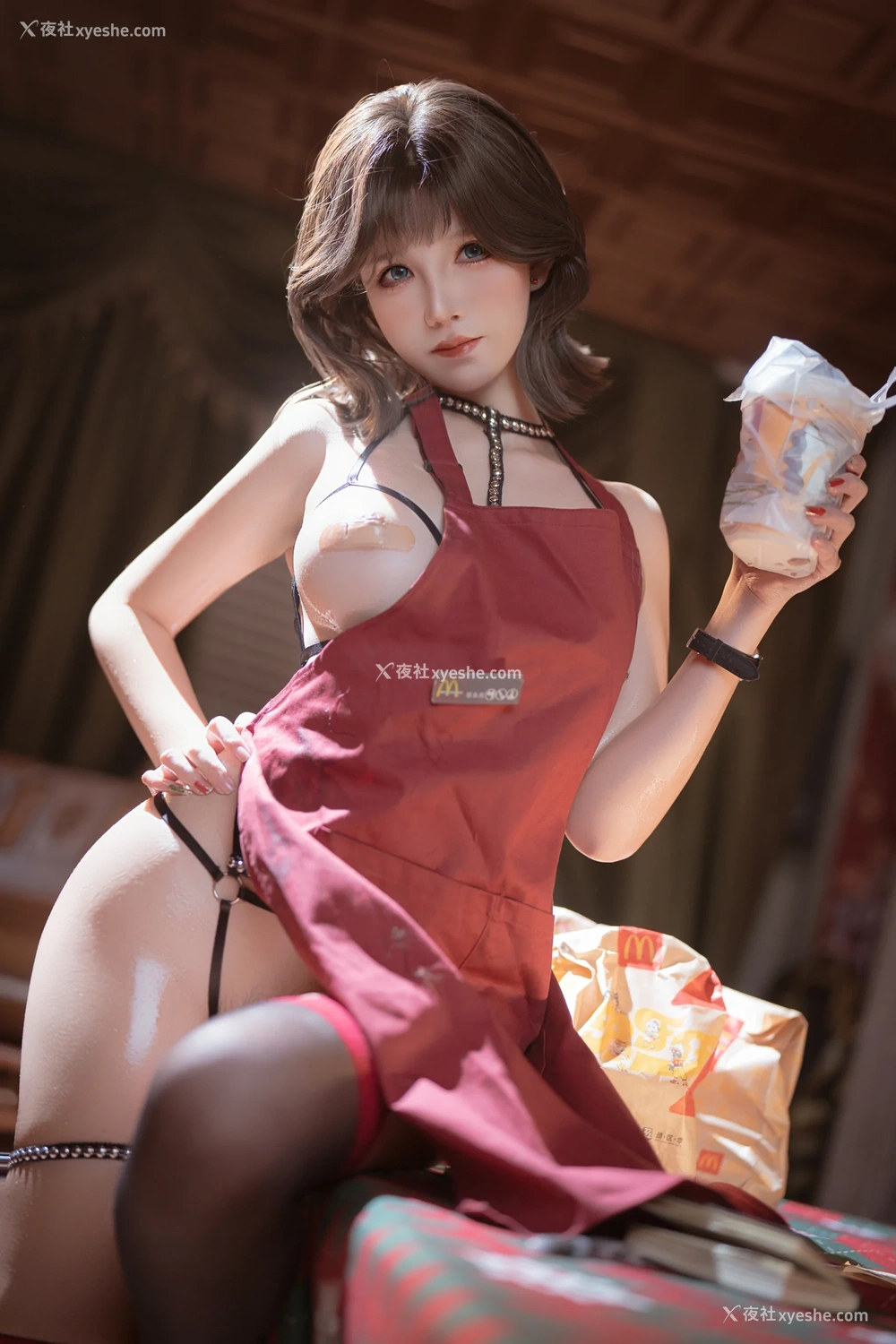 1P - 阿薰kaOri – 围裙下的秘密