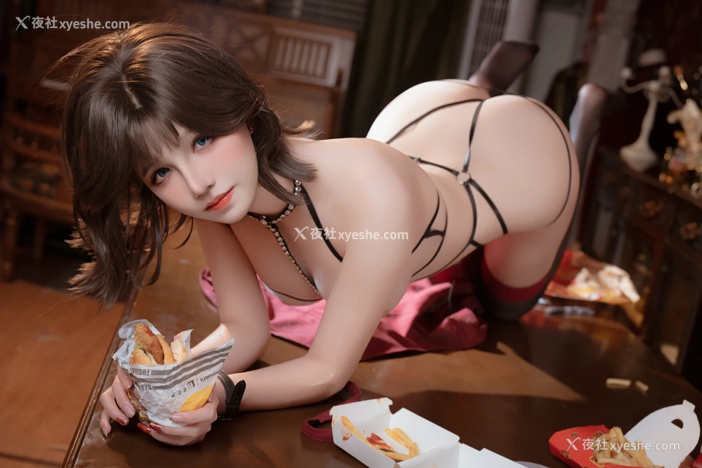 1P - 阿薰kaOri – 围裙下的秘密