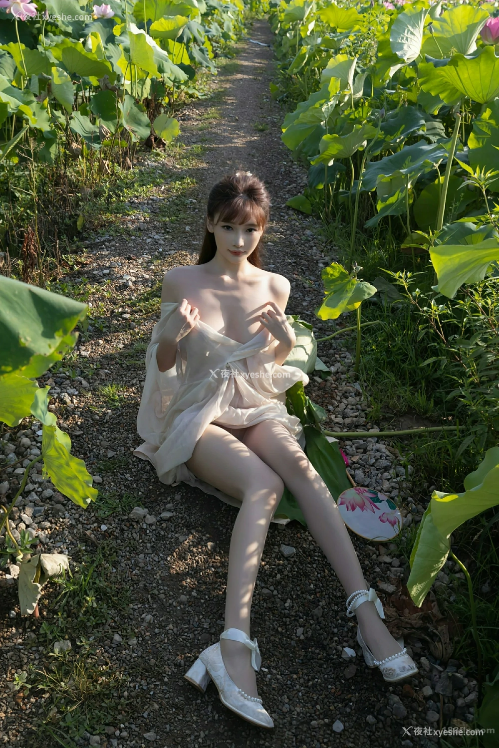 1P - [XIUREN秀人网] No.10630 陆萱萱
