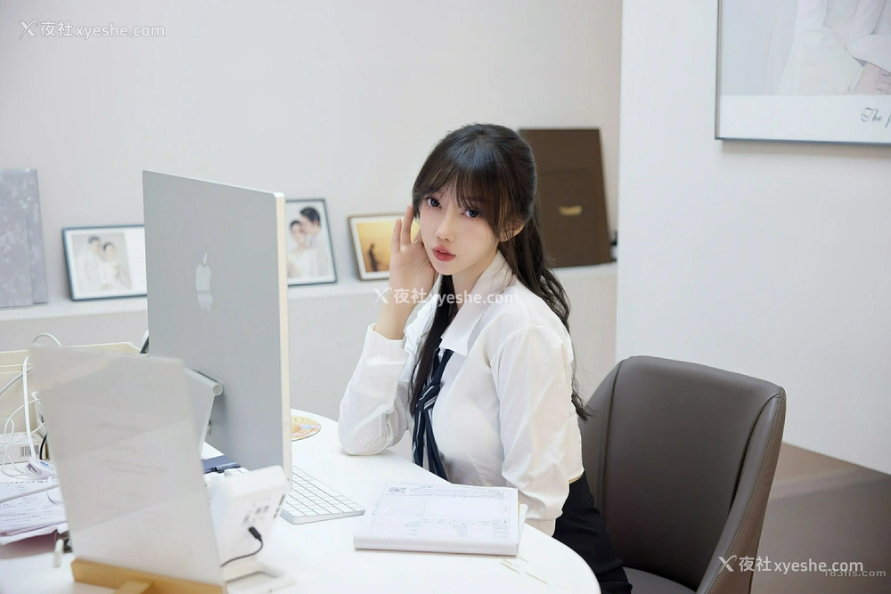 1P - [XIUREN秀人网] No.10636 玥儿玥er