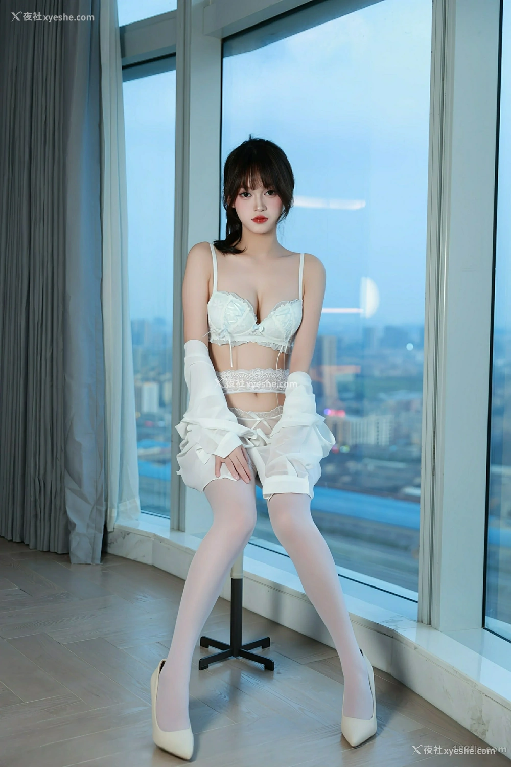 1P - [XIUREN秀人网] No.10642 糯咪