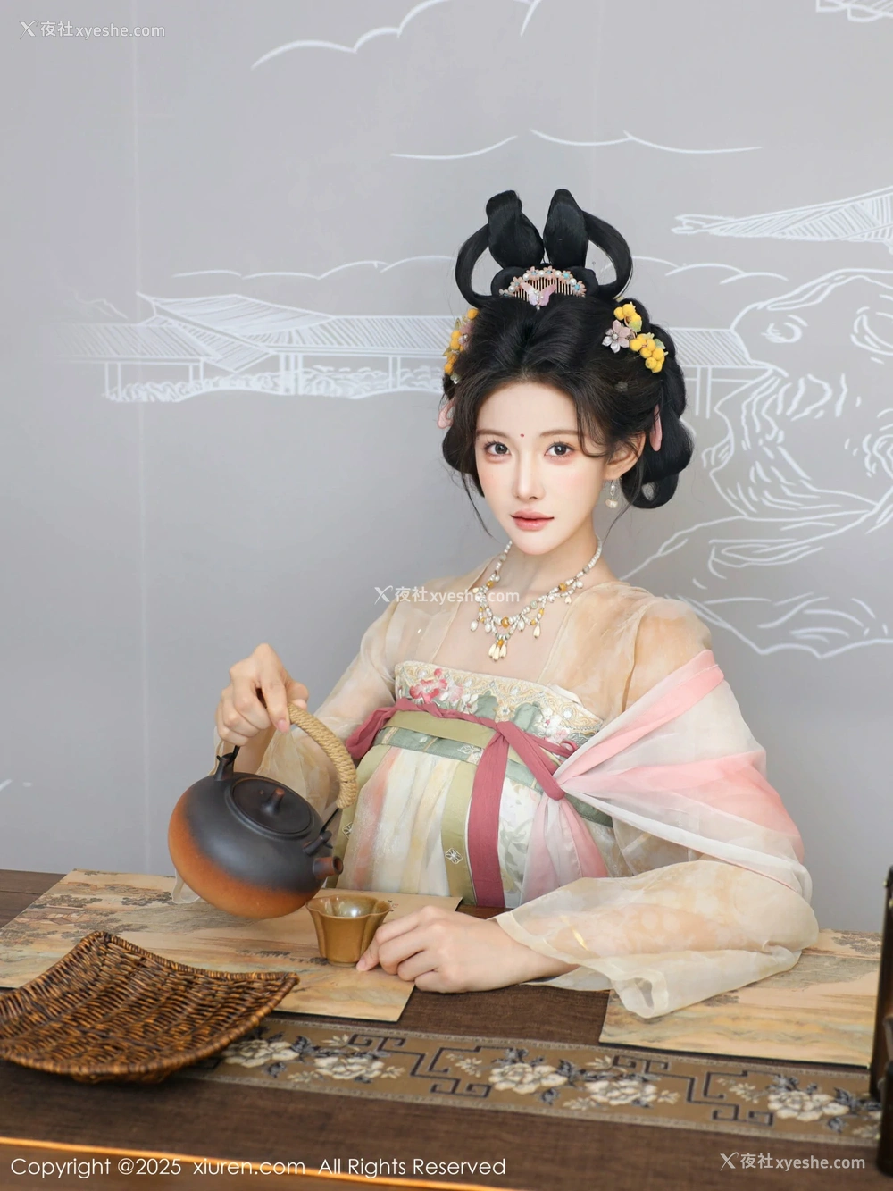 1P - [XIUREN秀人网] No.10645 梨霜儿