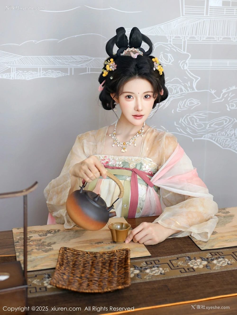 1P - [XIUREN秀人网] No.10645 梨霜儿
