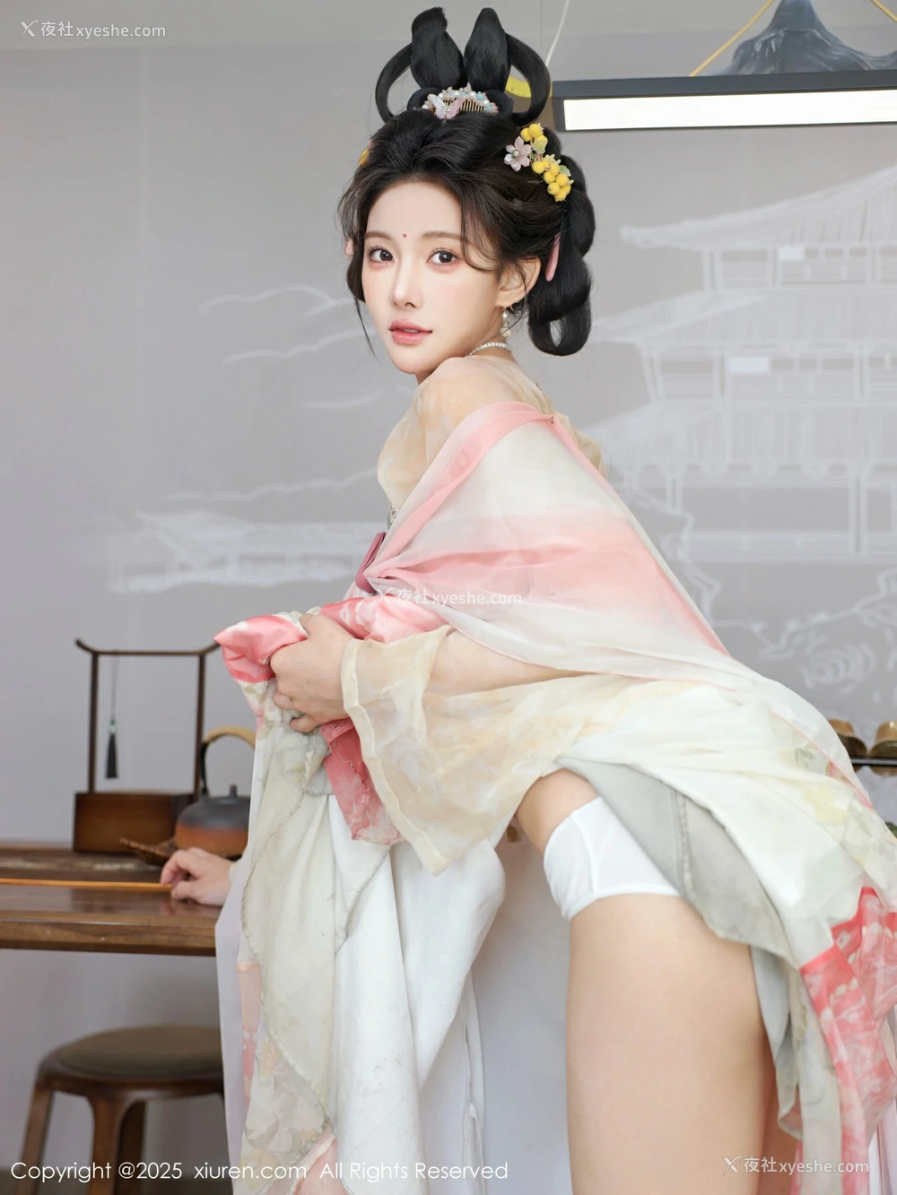 1P - [XIUREN秀人网] No.10645 梨霜儿