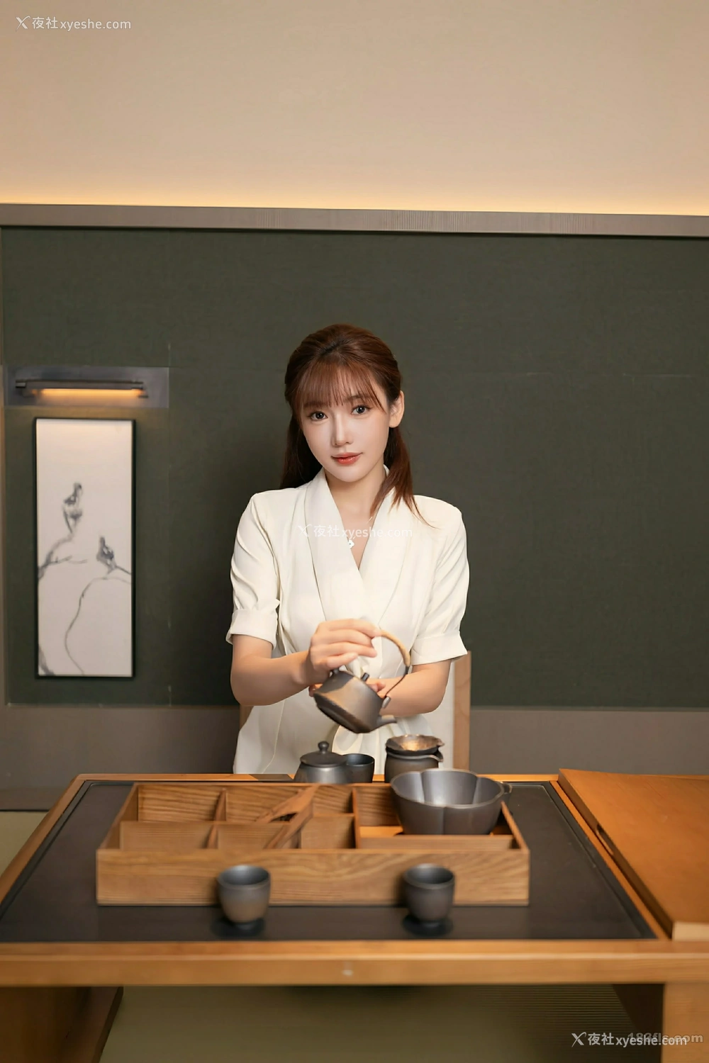 1P - [XIUREN秀人网] No.10650 陆萱萱