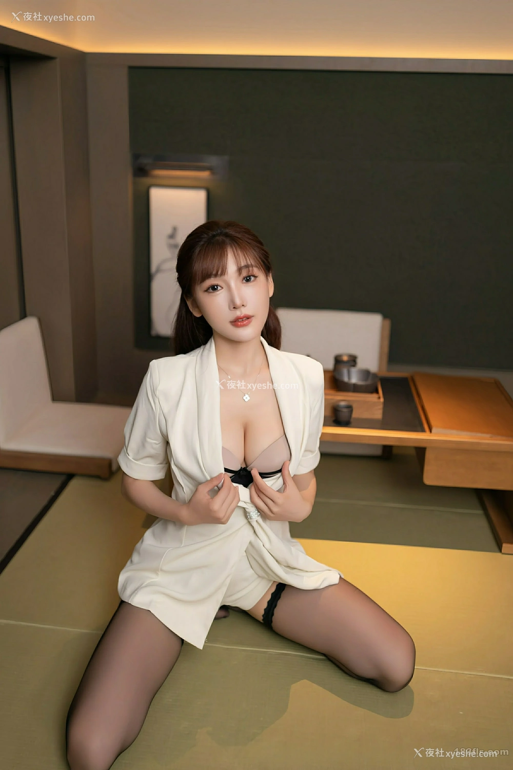 1P - [XIUREN秀人网] No.10650 陆萱萱