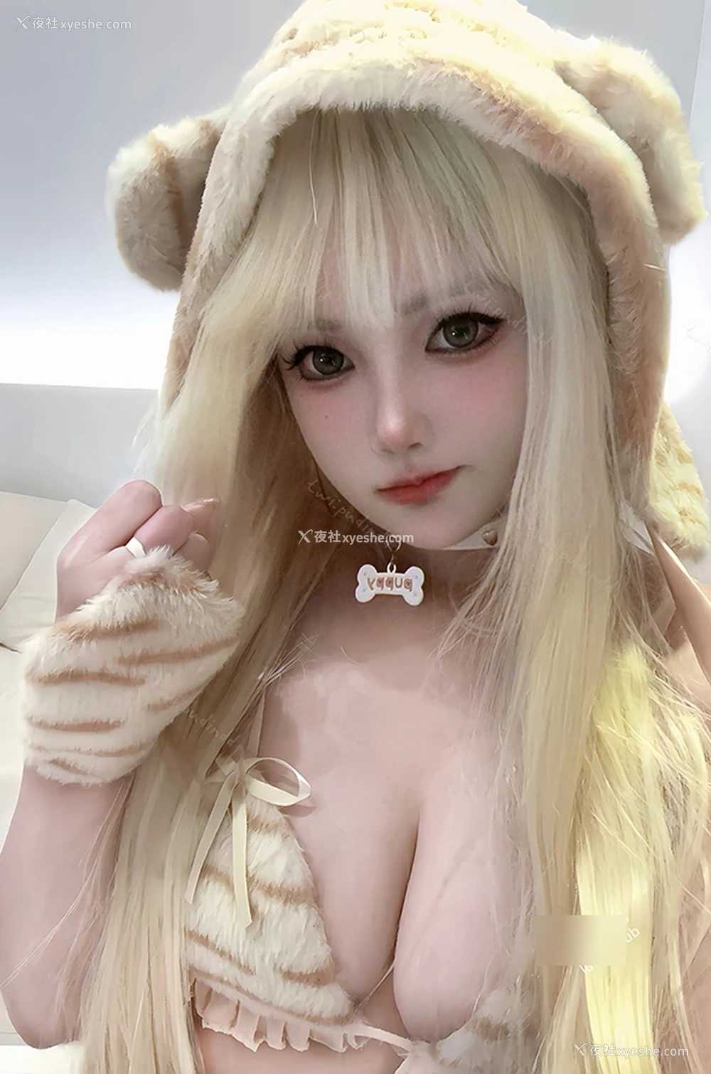 1P - 推特美女@祈愿铃会员订阅尺度私拍福利图