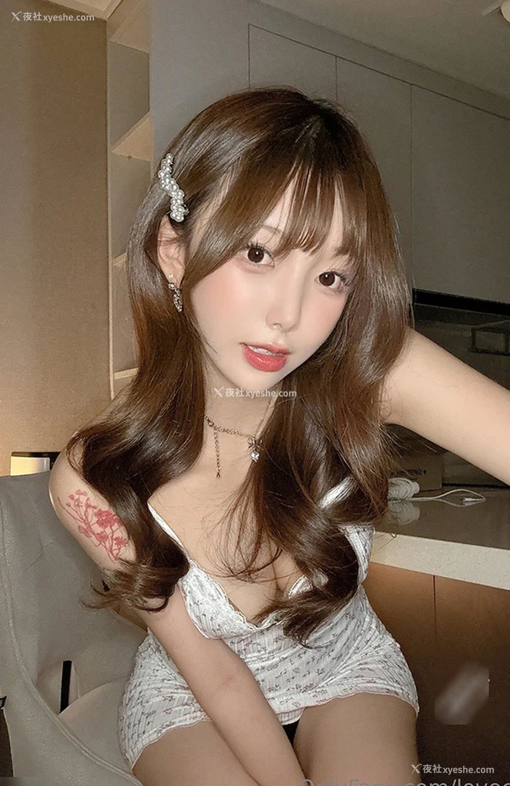 1P - 白嫩美女神lovechuu 财阀的爱宠私拍尺度图