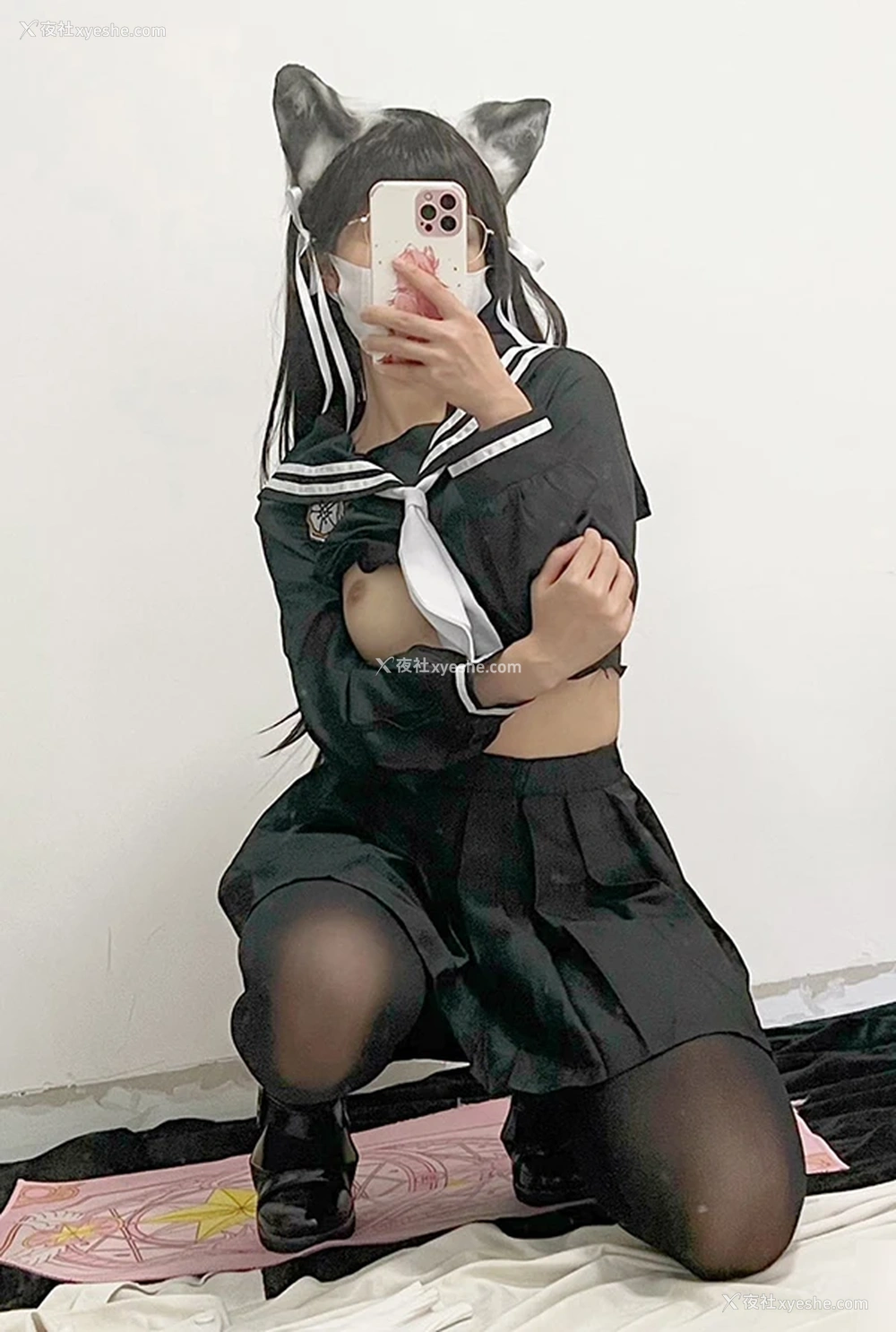 1P - 福利姬烟罗罗@yanluoluoya居家私拍尺度图3