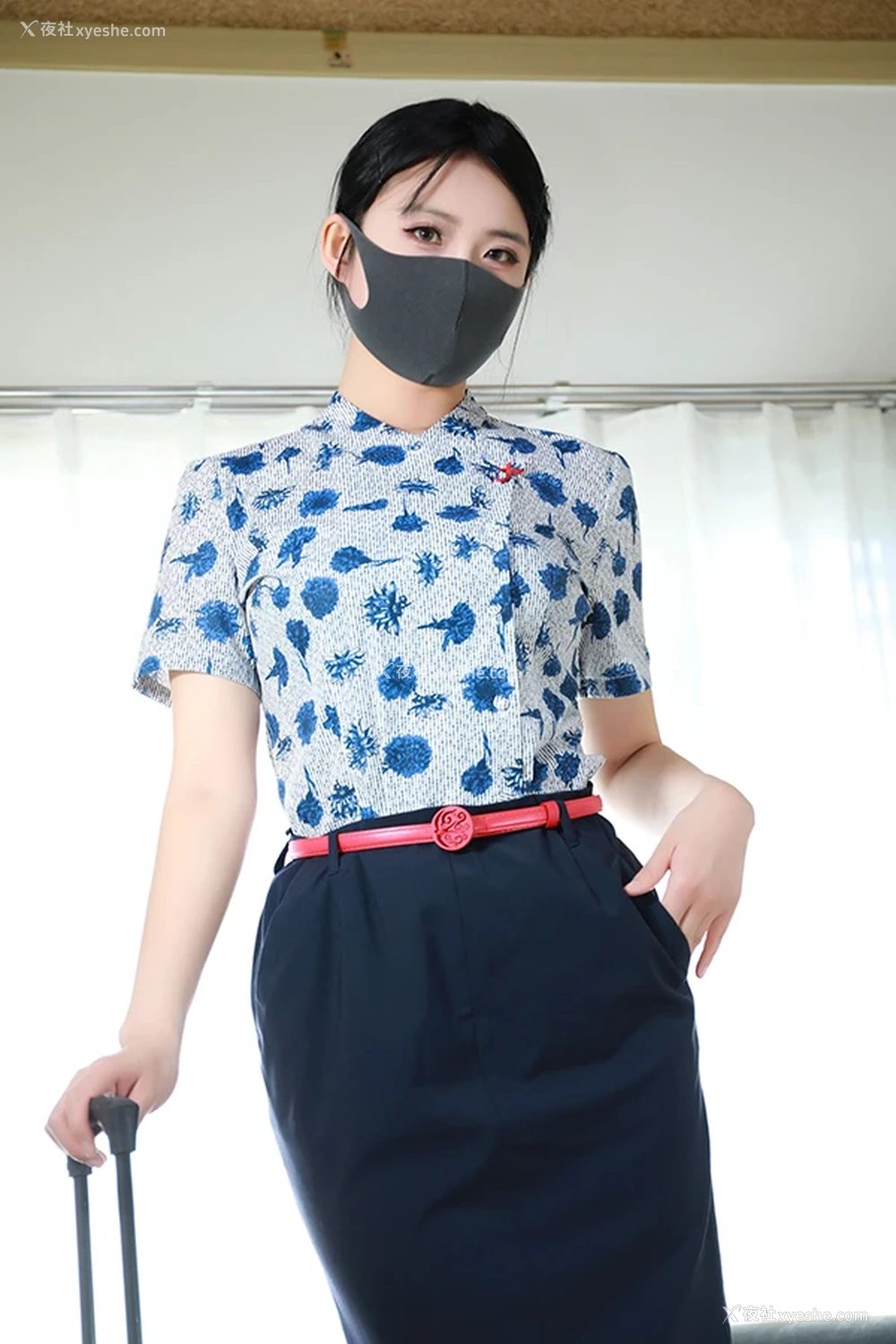 1P - 正点嫩模李佳东航空姐黑丝极品粉B无圣光图