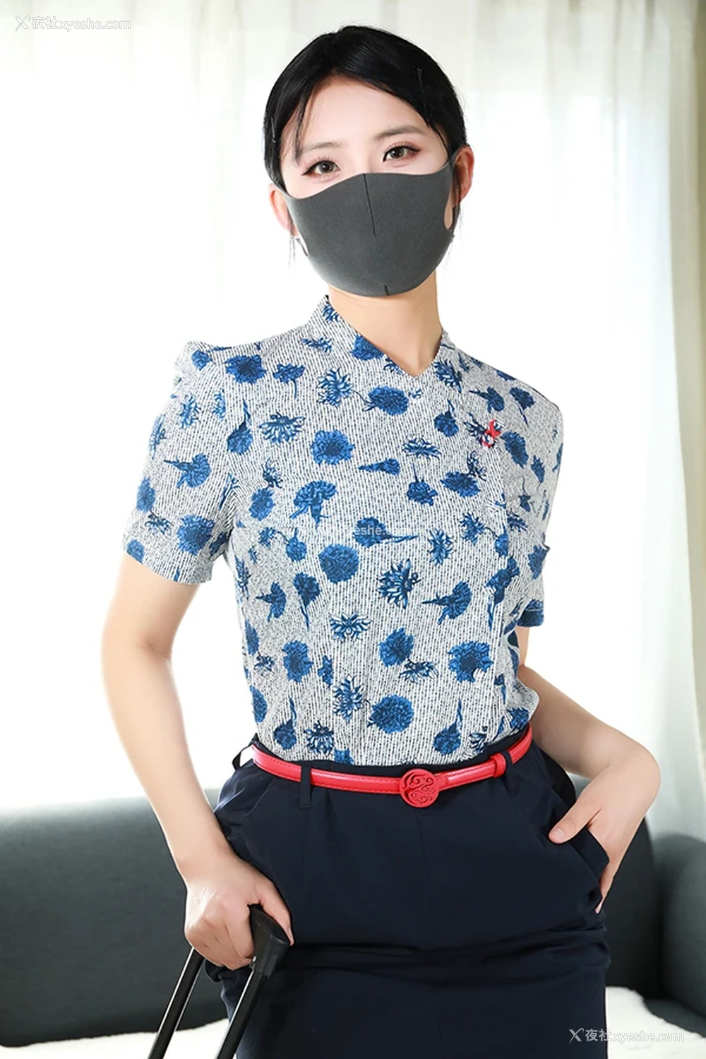 1P - 正点嫩模李佳东航空姐黑丝极品粉B无圣光图