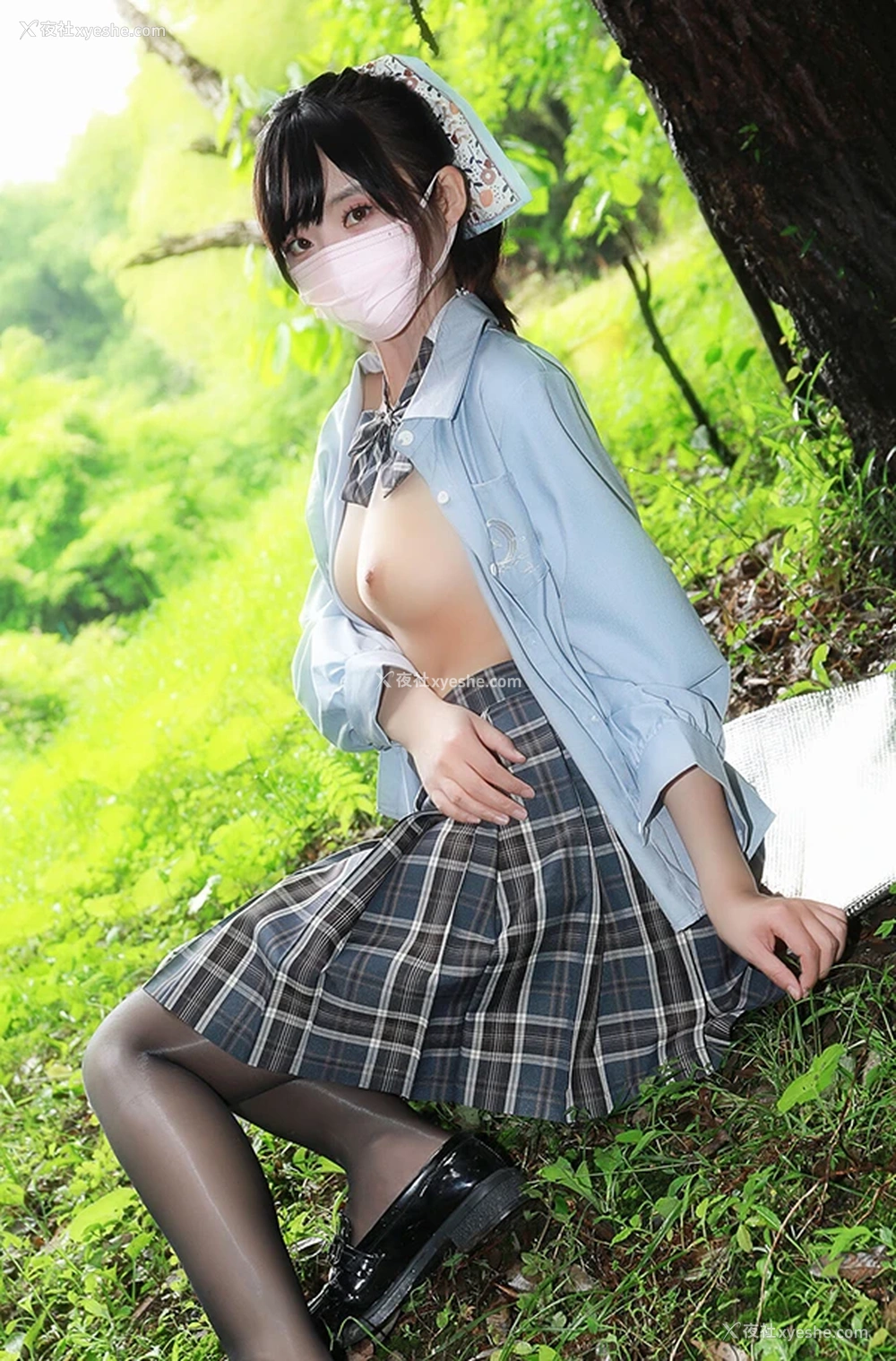 1P - 正点嫩模李佳格仔JK森林黑丝粉嫩B无圣光图集