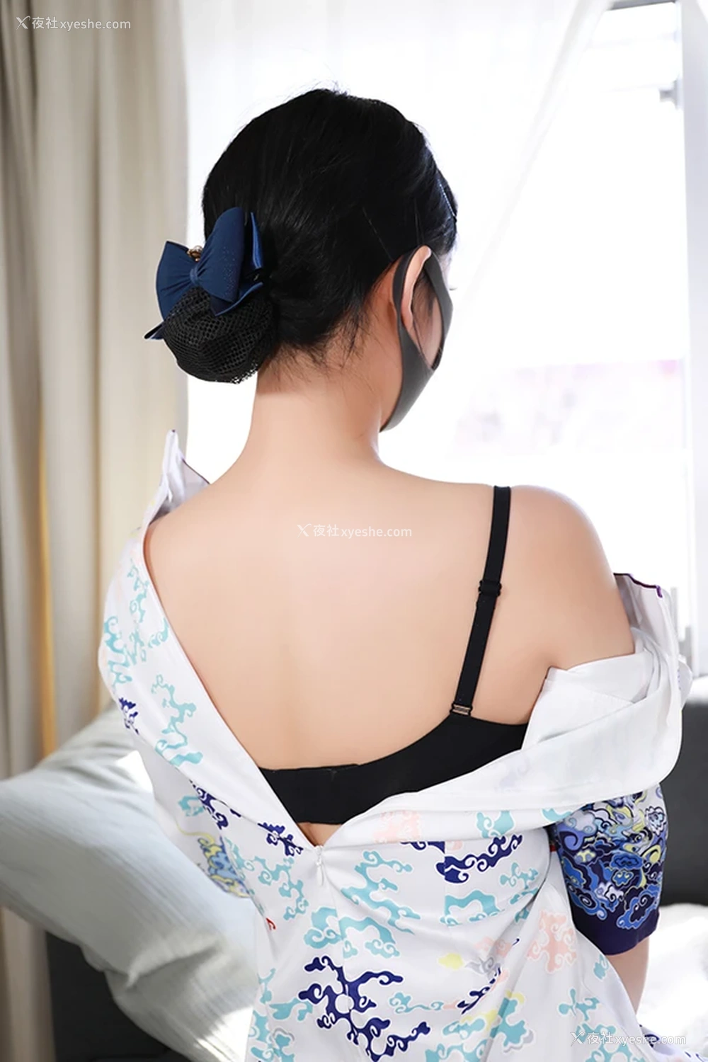 1P - 正点嫩模李佳海航空姐灰丝无圣光粉B图集
