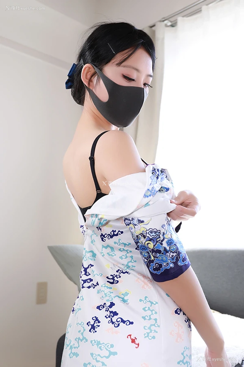 1P - 正点嫩模李佳海航空姐灰丝无圣光粉B图集