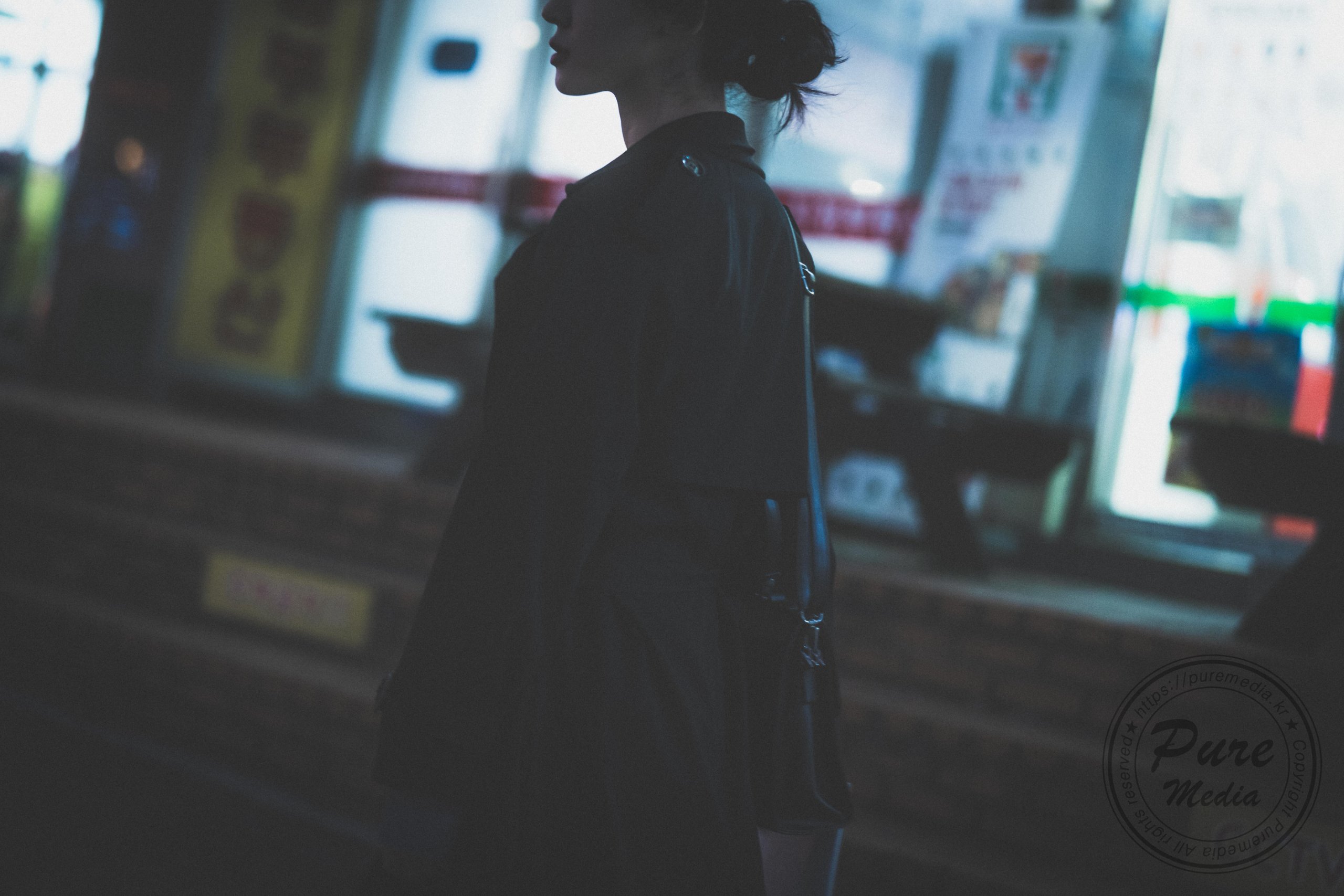 2P - 尾行-女白领故事Yeha