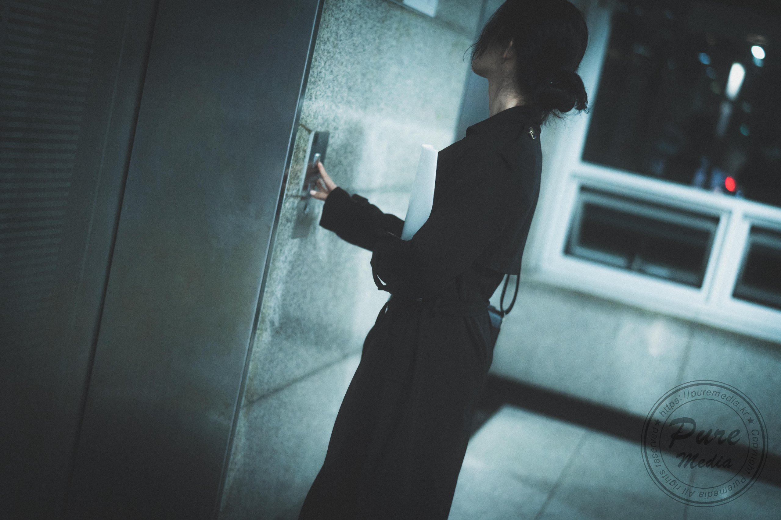 3P - 尾行-女白领故事Yeha