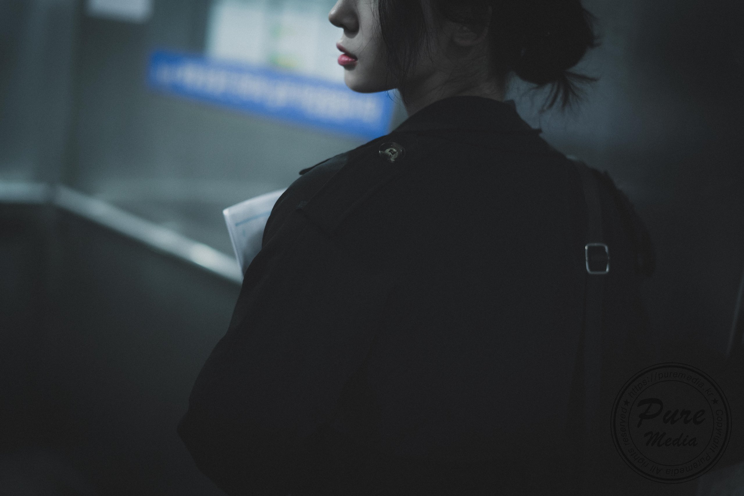 4P - 尾行-女白领故事Yeha