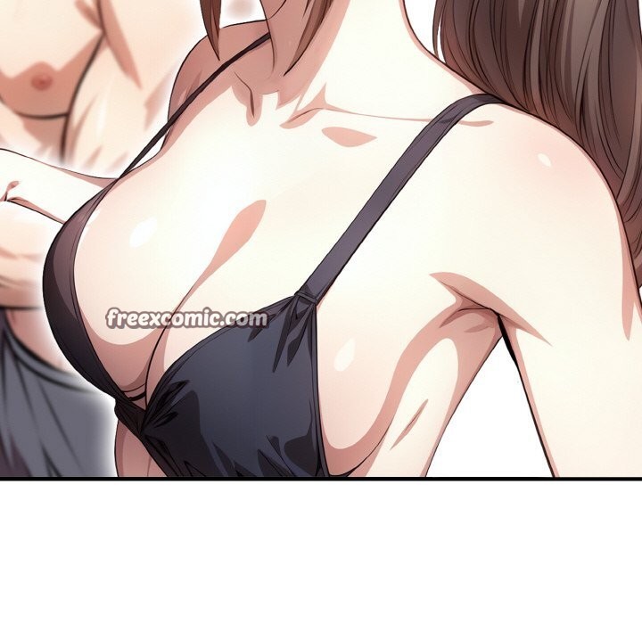 48P - 被隔壁房的男人NTR