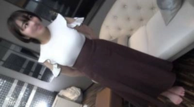 FC2-PPV-4553612 童话杯中美丽女人性感身体的内部。
