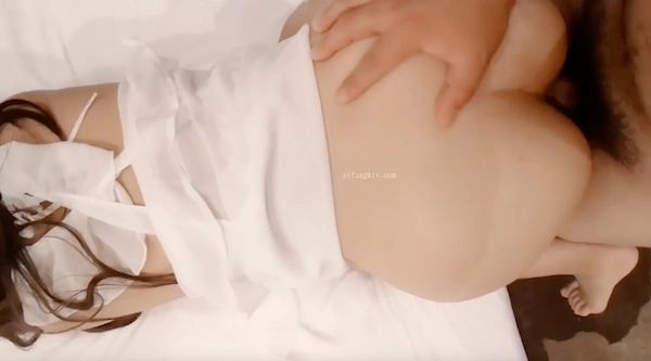露脸眼镜娘母狗小学妹,被大鸡巴开包娇嫩菊花,小小年纪就已经双洞齐开,现在的小女生玩的是真开 - 无套内射视频