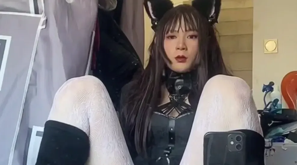 【伪娘】推特saobisiwa白丝露脸自慰