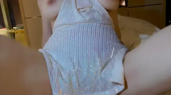 极品反差九头身网红女神｜Mcre｜高价VIP群私拍 极品丰臀 三穴全开