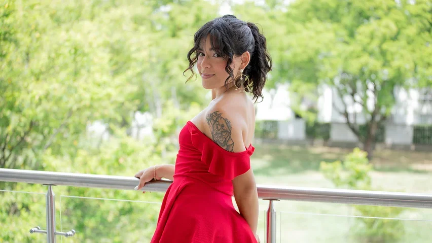 年轻模特 Arabella Rose 来这里成为明星